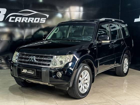 MITSUBISHI PAJERO FULL 3.2 HPE 4X4 16V DIESEL 4P AUTOMÁTICO MITSUBISHI PAJERO FULL 3.2 HPE 4X4 16V DIESEL 4P AUTOMÁTICO